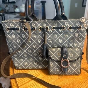 Dooney & Bourke Black and Gray Tote Bag Set